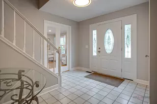 176 Adler Dr, Libertyville, IL 60048 - Photo 3