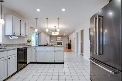 176 Adler Drive, Libertyville, IL 60048 - Photo 7