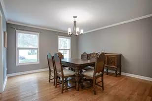 176 Adler Dr, Libertyville, IL 60048 - Photo 5