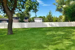 1115 Pfingsten Rd, Glenview, IL 60025 - Photo 19