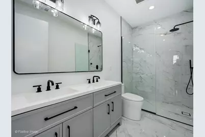2847 N Damen Avenue #2, Chicago, IL 60618 - Photo 11