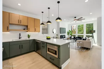 2847 N Damen Avenue #2, Chicago, IL 60618 - Photo 7