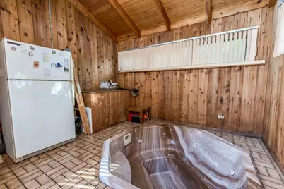 6542 N Kenneth Avenue, Lincolnwood, IL 60712 - Photo 23