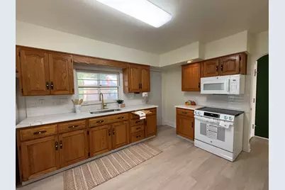1249 Creve Coeur Street, Lasalle, IL 61301 - Photo 7