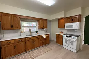 1249 Creve Coeur St, Lasalle, IL 61301 - Photo 7