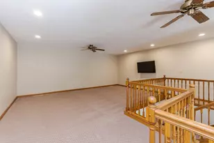 2 Spruce Ct, Bloomington, IL 61704 - Photo 23