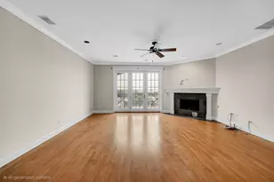 2811 N Bell Ave, Chicago, IL 60618 - Photo 11