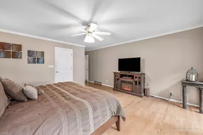 208 N Shore Drive, Oakwood Hills, IL 60013 - Photo 19