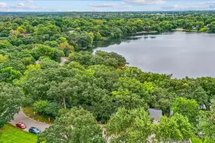 208 N Shore Dr, Oakwood Hills, IL 60013 - Photo 55