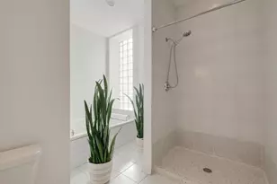 4060 S Ellis Ave, Chicago, IL 60653 - Photo 13
