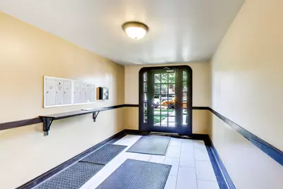 4857 W Roscoe Street #1, Chicago, IL 60641 - Photo 3