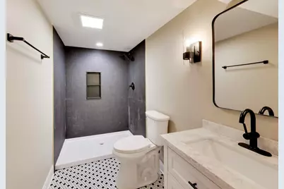 10720 S Indiana Avenue, Chicago, IL 60628 - Photo 29