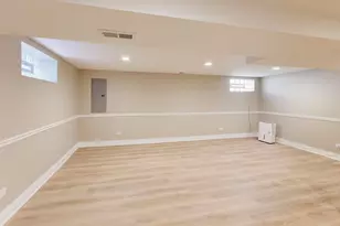 10720 S Indiana Ave, Chicago, IL 60628 - Photo 25