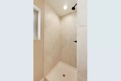 10720 S Indiana Avenue, Chicago, IL 60628 - Photo 19