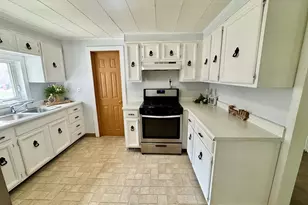 410 SW 2nd St, Aledo, IL 61231 - Photo 9