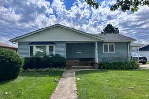 2517 N Elmwood Ave, Waukegan, IL 60087 - Photo 1
