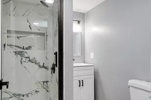 1128 N Lockwood Ave, Chicago, IL 60651 - Photo 19
