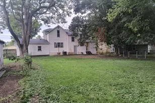 617 S Macon St, Bement, IL 61813 - Photo 29