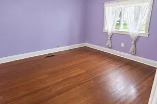 617 S Macon St, Bement, IL 61813 - Photo 5