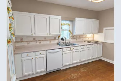 617 S Macon Street, Bement, IL 61813 - Photo 9