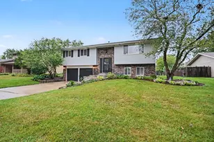 517 Danny Dr, Shorewood, IL 60404 - Photo 3