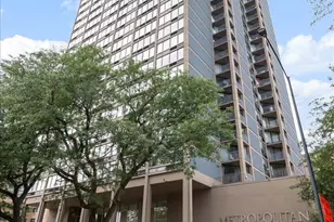 5320 N Sheridan Rd, Chicago, IL 60640 - Photo 1