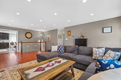 421 Vassar Lane, Des Plaines, IL 60016 - Photo 11