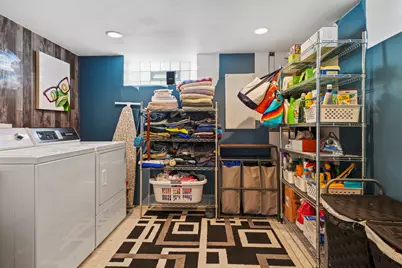 421 Vassar Lane, Des Plaines, IL 60016 - Photo 21