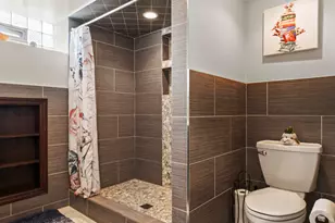 421 Vassar Ln, Des Plaines, IL 60016 - Photo 27