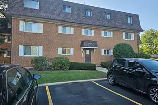 1903 Golf Rd, Mount Prospect, IL 60056 - Photo 21