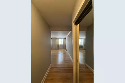 2400 W Balmoral Avenue #2G, Chicago, IL 60625 - Photo 5