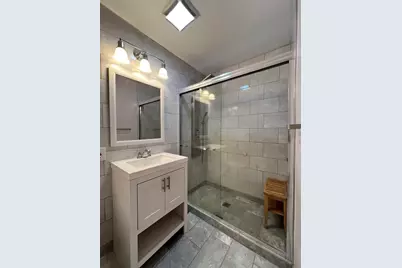 2400 W Balmoral Avenue #2G, Chicago, IL 60625 - Photo 15