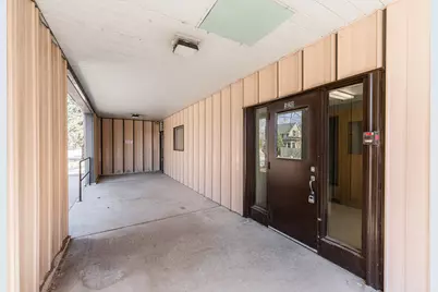 520 N Maple Street, Sycamore, IL 60178 - Photo 17