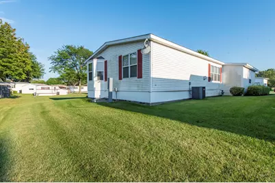 3300 Evergreen Lane, Park City, IL 60085 - Photo 21