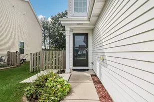 2613 Hearthstone Dr, Hampshire, IL 60140 - Photo 3