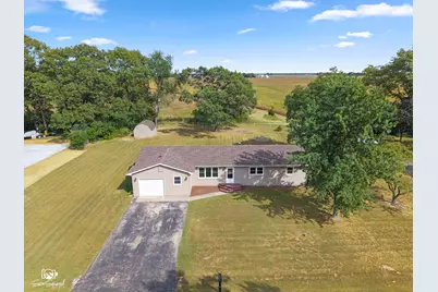1871 S Oaklawn Drive, Saint Anne, IL 60964 - Photo 1