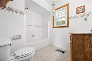 307 S 7th St, Chatsworth, IL 60921 - Photo 29