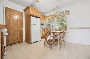 307 S 7th St, Chatsworth, IL 60921 - Photo 17