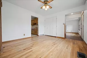 307 S 7th St, Chatsworth, IL 60921 - Photo 13