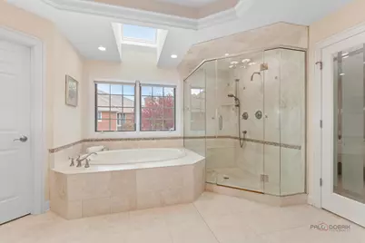 14805 Creekside Path, Libertyville, IL 60048 - Photo 21