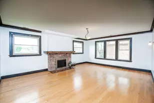 11127 S Homewood Ave, Chicago, IL 60643 - Photo 3