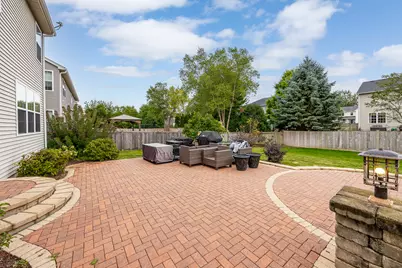718 Versailles Parkway, Oswego, IL 60543 - Photo 3