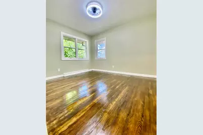 125 E Kimball Avenue, Woodstock, IL 60098 - Photo 17