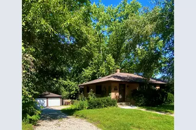 125 E Kimball Avenue, Woodstock, IL 60098 - Photo 1