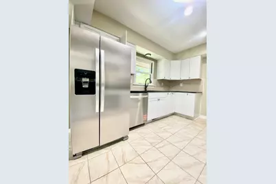 125 E Kimball Avenue, Woodstock, IL 60098 - Photo 11