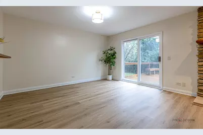 10 Newcastle Lane, Lincolnshire, IL 60069 - Photo 7