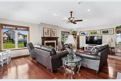 1251 N Scarlet Drive, Addison, IL 60101 - Photo 7
