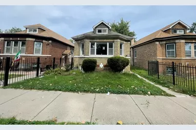 724 W 50th Place, Chicago, IL 60609 - Photo 1