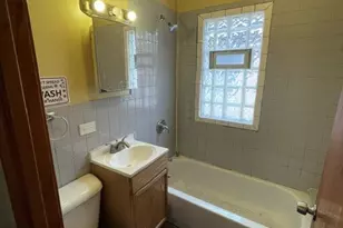 724 W 50th Pl, Chicago, IL 60609 - Photo 7
