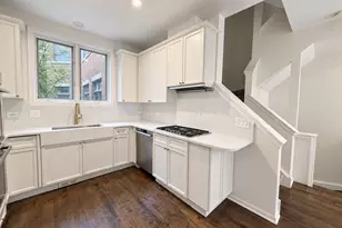 1351 W Altgeld St, Chicago, IL 60614 - Photo 15